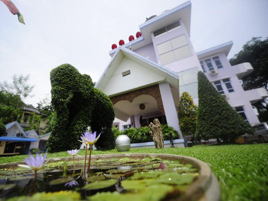 Cinderella Hotel Mawlamyine Eksteriør bilde