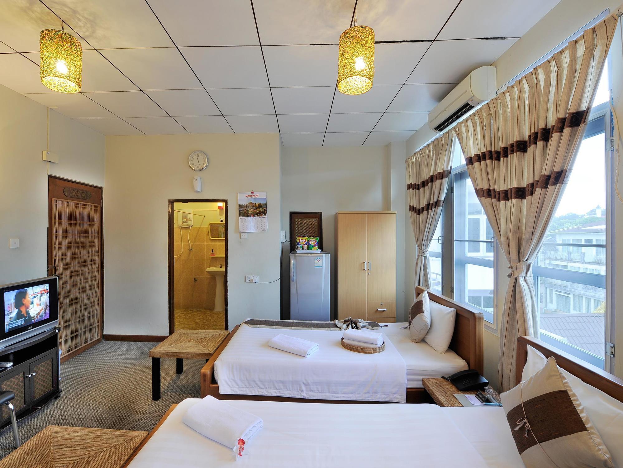 Cinderella Hotel Mawlamyine Eksteriør bilde