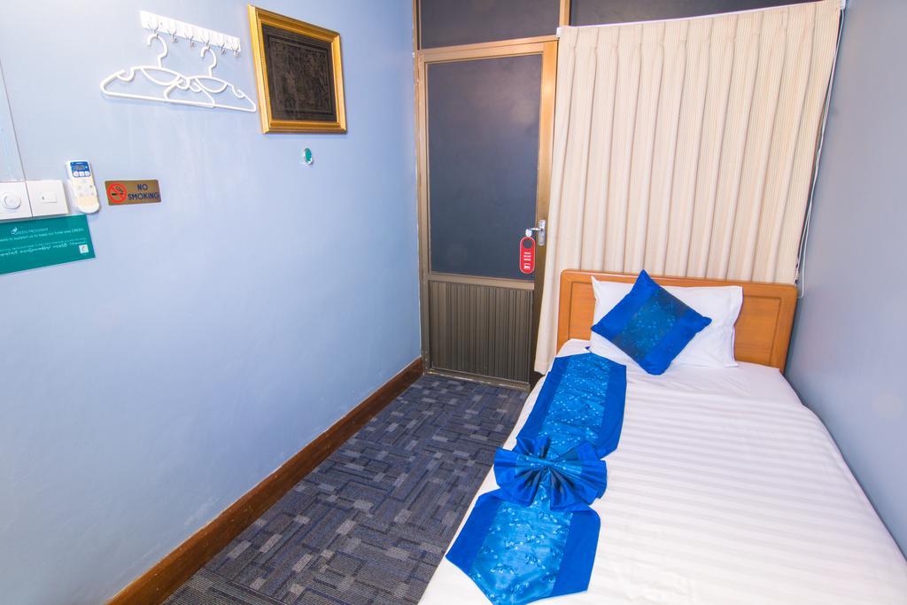 Cinderella Hotel Mawlamyine Eksteriør bilde