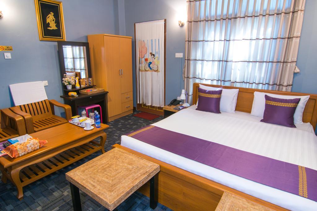 Cinderella Hotel Mawlamyine Eksteriør bilde